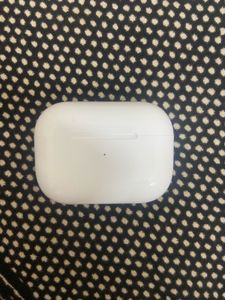 Apple 2nd Generation Aipodes