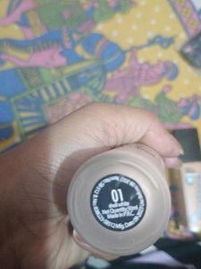 Swiss Beauty Air Brush Finish Foundation ..