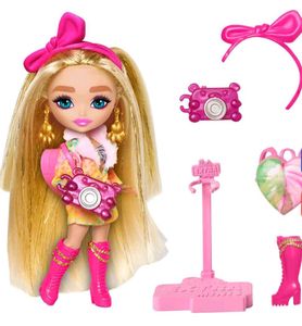 Barbie Extra Minis Travel Doll with Safari Fashion