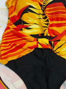 (200)Tropical Print Swimsuit