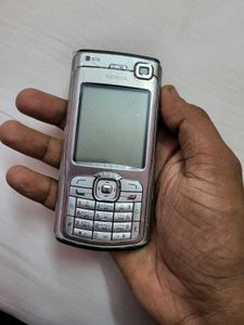 Nokia N70