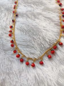 RED BEADED GOLD CHAIN NECKLACE