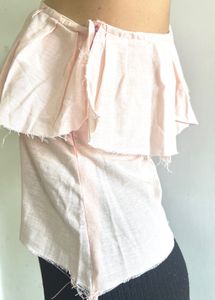 Ruffle frayed One-Shoulder Top