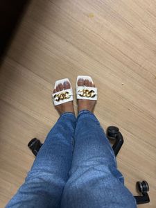 Women Flat