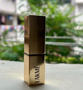 Lakme Rose Engraved Lipstick