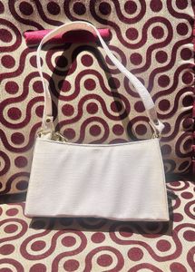 White Chain Shoulder Bag