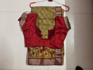 Elegant Floral Saree with Blouse