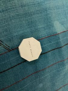 Fenty Beauty highlighter