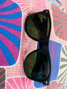 Ray-Ban Wayfarer Sunglasses