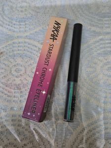 Nykaa Stardust Chrome Eyeliner