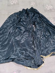 Suit with circle plazo