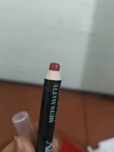 NY Bae Matte Lip Crayon