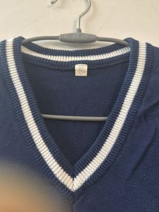 Crop Sleeveless Sweater