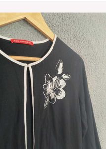 Chic Black Floral Cardigan