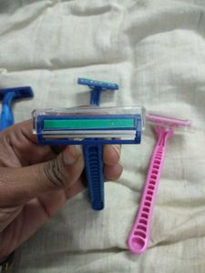 Disposable Razors - Set of 5