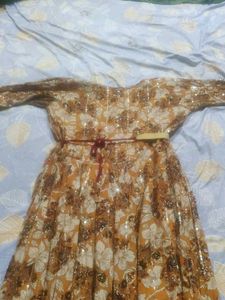 Elegant Embellished Floral Kurta