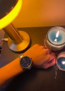 Dressberry radial watch