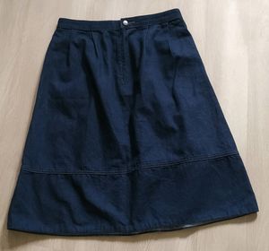 Uniqlo Tapered Denim Skirt
