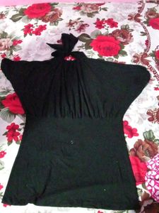 MEDIUM SIZE AND STRETCHABLE ALSO