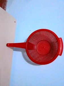 Drain basket for cleaning fruits and vegetables,