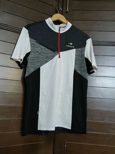 Eider Men Black Front Zip Sporty T-shirt