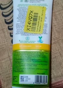 Mamaearth Face Wash