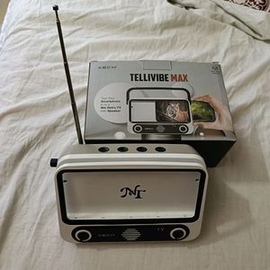 WIRELESS SPEAKER WITH PHONE HOLDER