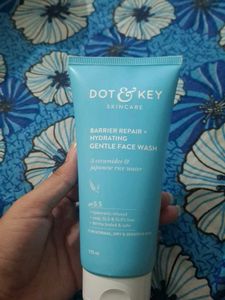Dot & Key Hydrating Face Wash