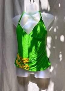 561210. Green Floral Halter Top