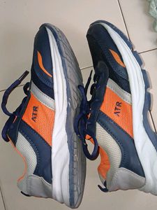 RUNNING SHOES FOR WOMAN
