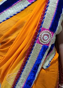 Beautiful Bhandni Like Saree With Blouse ❣️
