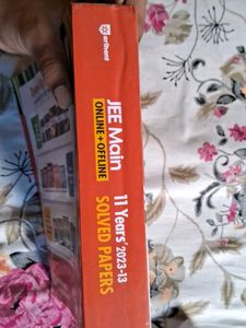 JEE Main PYQ BOOK ,IN BEST CONDITION