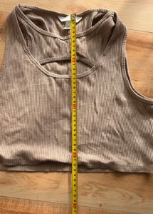 H&amp;M Ribbed Cropped Tank Top