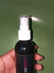 HUDA BEAUTY - the Matte Fixer 😍