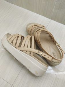 Crocs Brooklyn Strappy Wedge