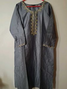 Elegant Grey Embroidered Kurta