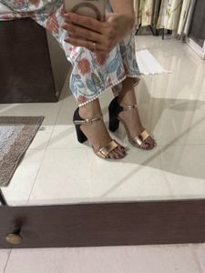 Golden Ankle Strap Block Heels | Tresmode