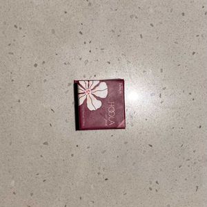 Benefit Bronzer shade-hoola original