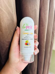 La Pink Vitamin C Sunscreen