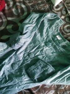I'm Selling Girls Suit