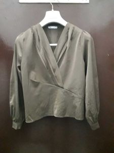 ZARA Elegant Olive Green Blouse