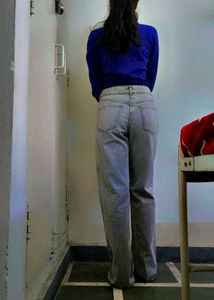 Straight Jeans