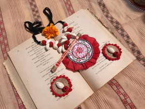 ❤️✨NEW HANDMADE ARTISTIC JWELLERY WITH EARRINGS❤️✨