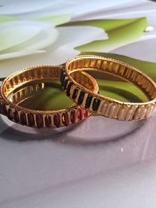 Elegant Bangle Set