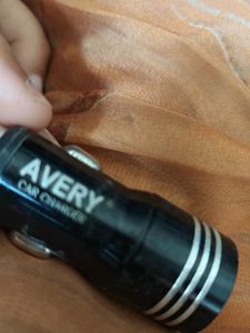 Avery Universal Car Charger