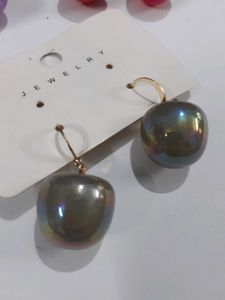 Cherry 🍒 shiny earrings- BRAND NEW 🌟