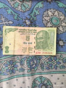 Vintage Indian 5 Rupee Note