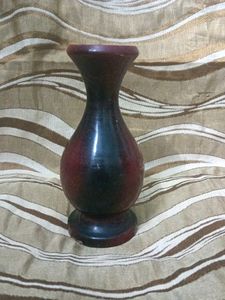 Its A New Wooden Vase
