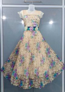 Stylish Gown For Part And Wedding