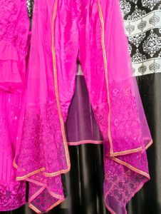 Pink Pakistani Shuit